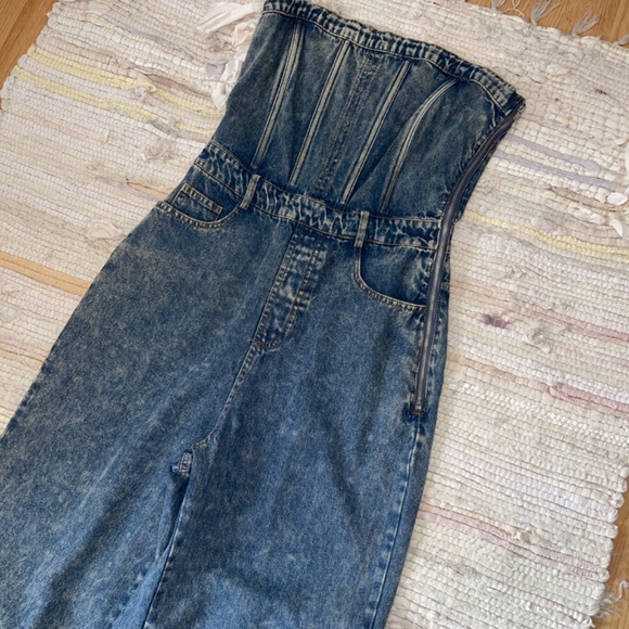 Sofie The Label Acid Washed Denim One Piece Halter Jumpsuit Size Small - Picture 3 of 8